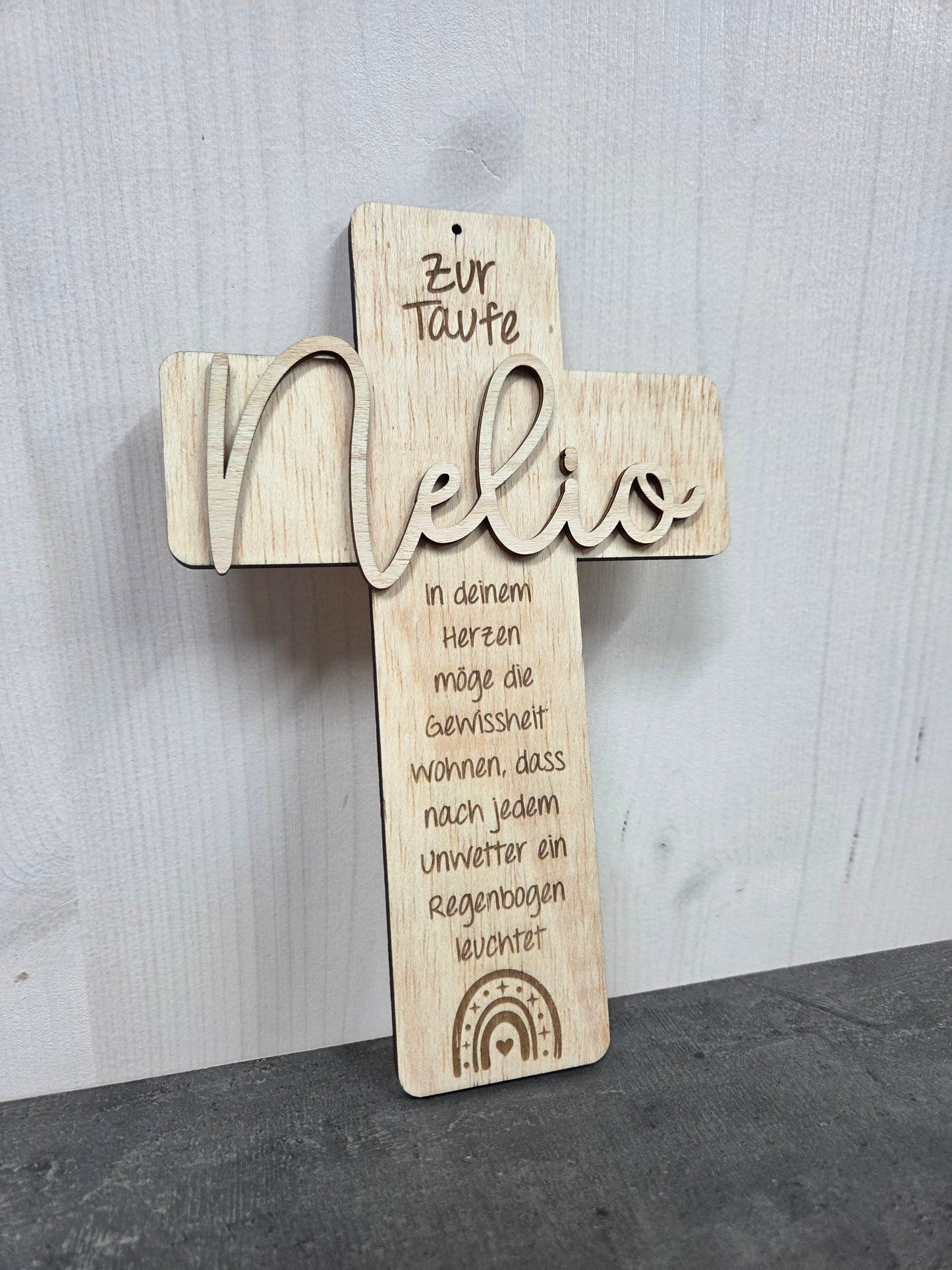 Personalisiertes Holzkreuz - zur Taufe, Kommunion, Firmung und Konfirmation