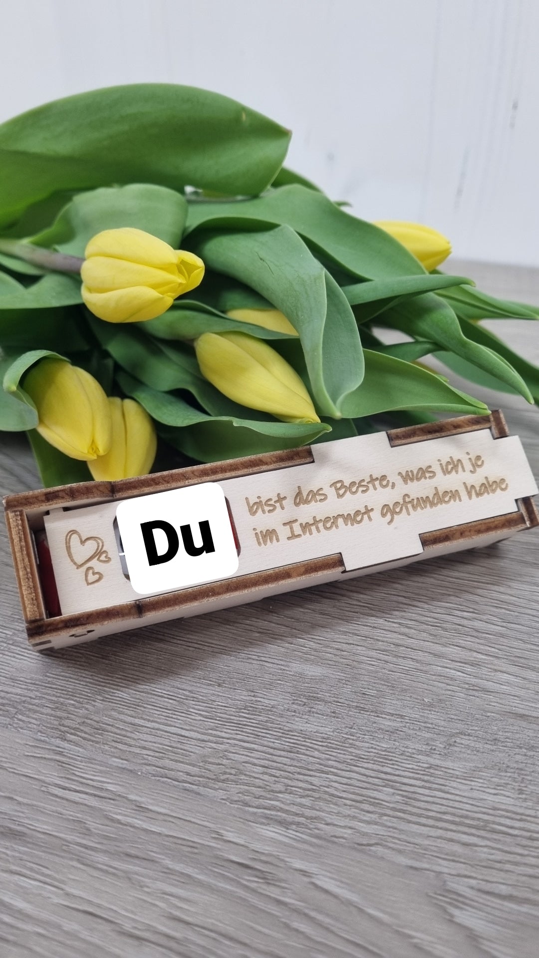 Holz-Geschenkverpackung „DU bist das Beste, was ich je im Internet gefunden habe!“ für Schokoriegel: Das witzige & liebevolle Geschenk