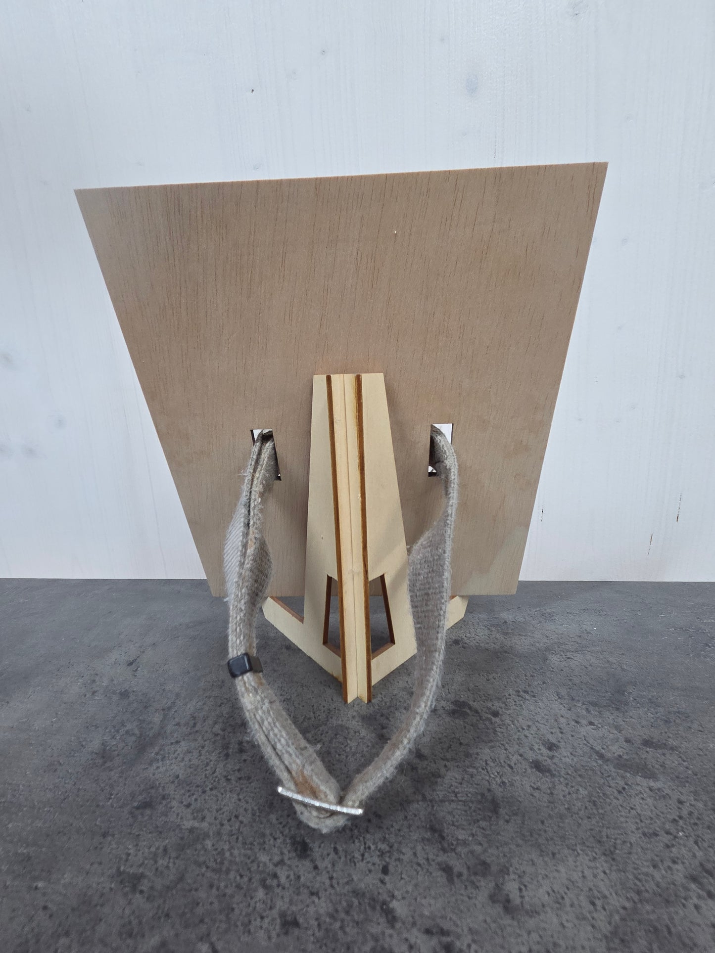 Personalisierter Gedenkrahmen aus Holz für Hunde mit Halsbandhalter