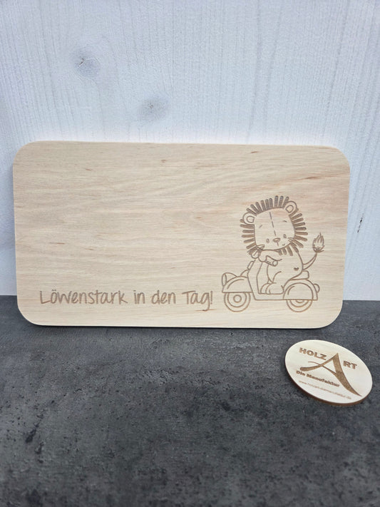 Löwenstark in den Tag starten! - Frühstücksbrettchen personalisiert