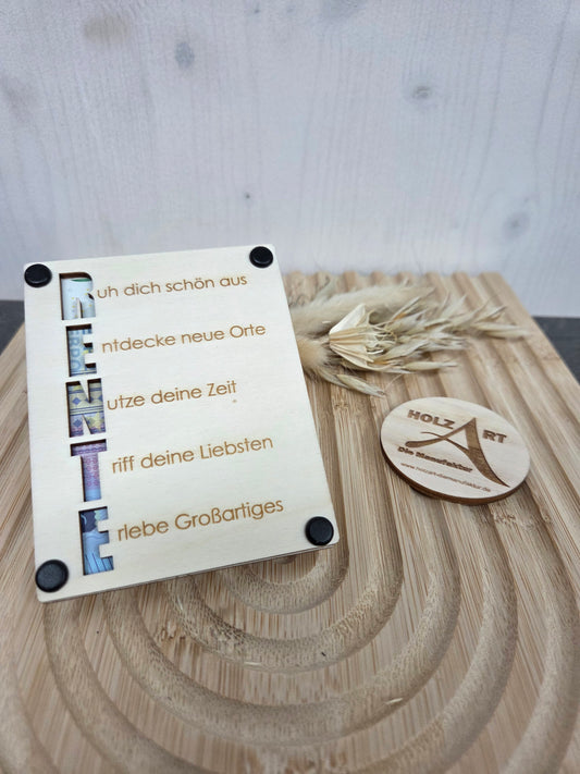Geschenkverpackung zum Renteneintritt „RENTE – Akrostichon“: Die edle Holz-Verpackung für Geld & Gutscheine – Perfekt für den Ruhestand & Abschied
