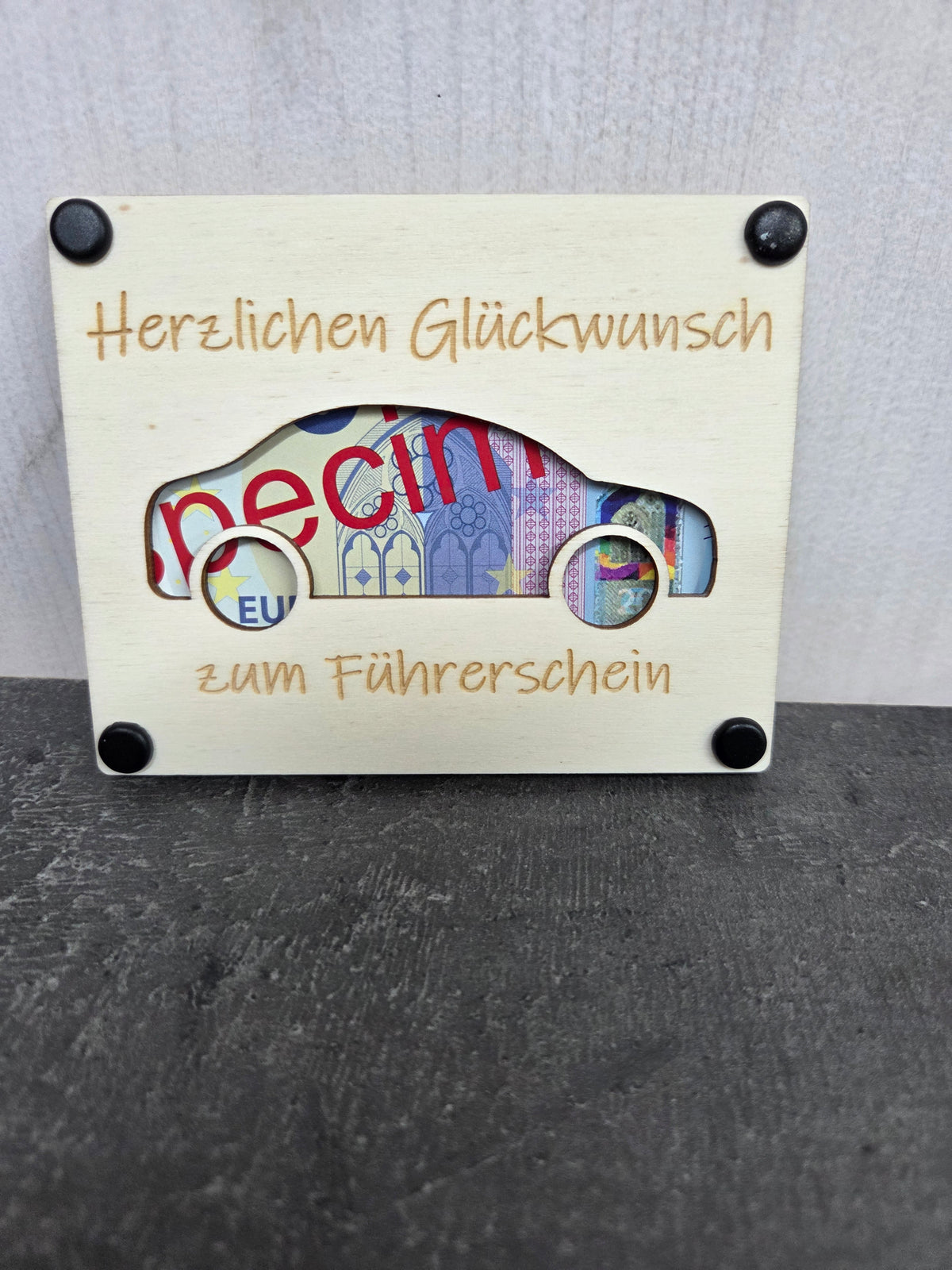 Geldgeschenk aus Holz zum Führerschein mit Auto – Originelle Geschenkkarte & Startkapital für das erste Auto