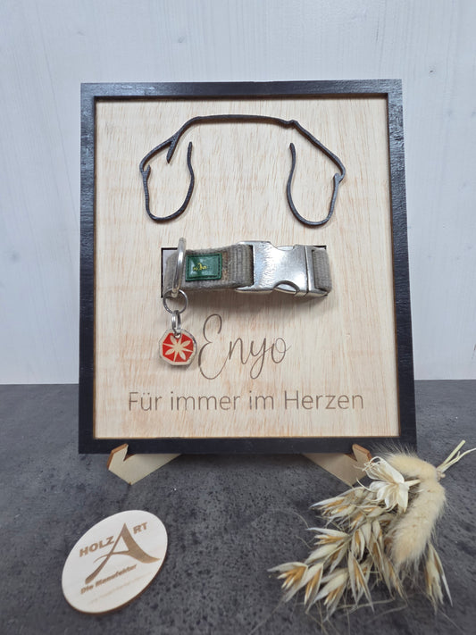 Personalisierter Gedenkrahmen aus Holz für Hunde mit Halsbandhalter
